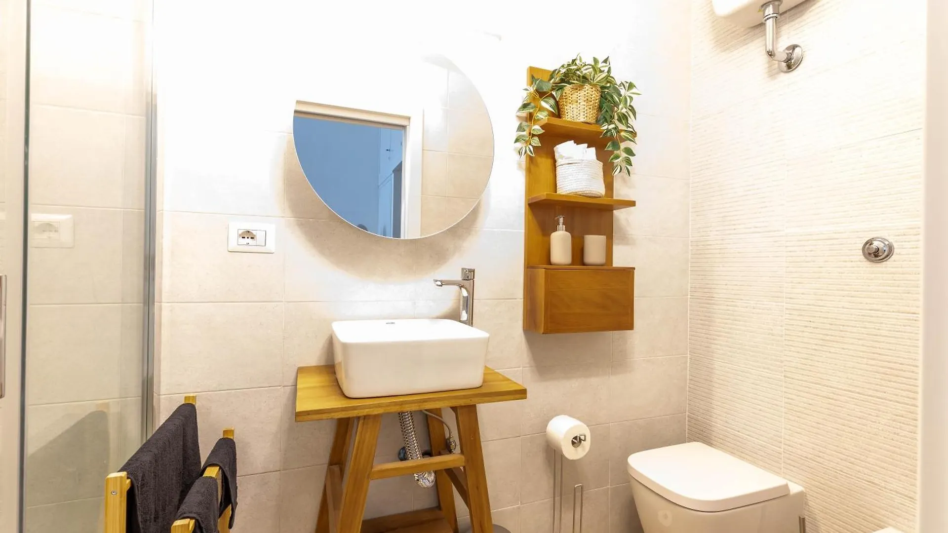 Dom wakacyjny Marittimo Luxury Apartment Con Vista Vesuvio Neapol