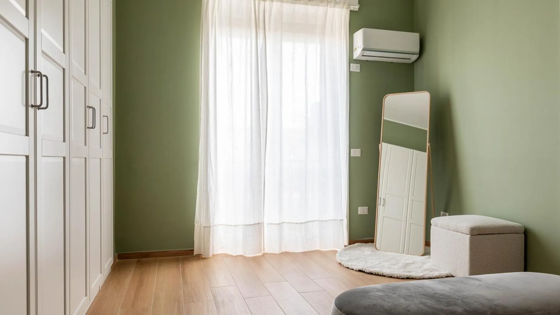 Marittimo Luxury Apartment Con Vista Vesuvio Naples 0*,